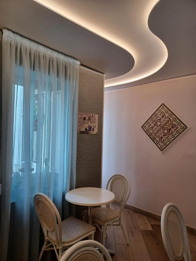 B&B Federico II เนเปิลส์ ภายนอก รูปภาพ